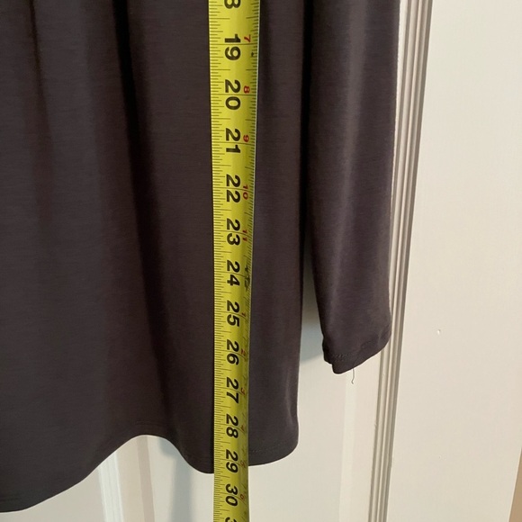 New without tags. Zenanna small top. - Picture 9 of 12